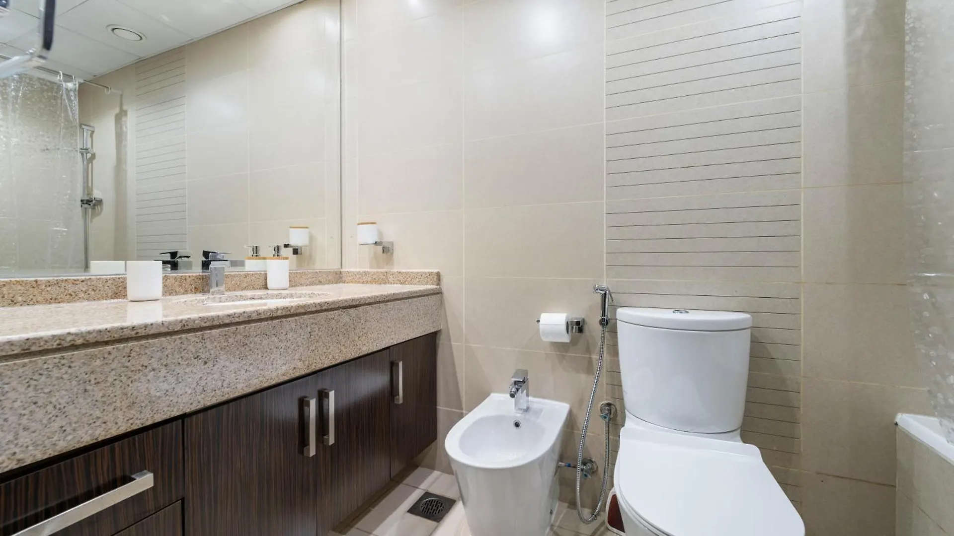 Cozy Studio In Jlt Dubai 0*,